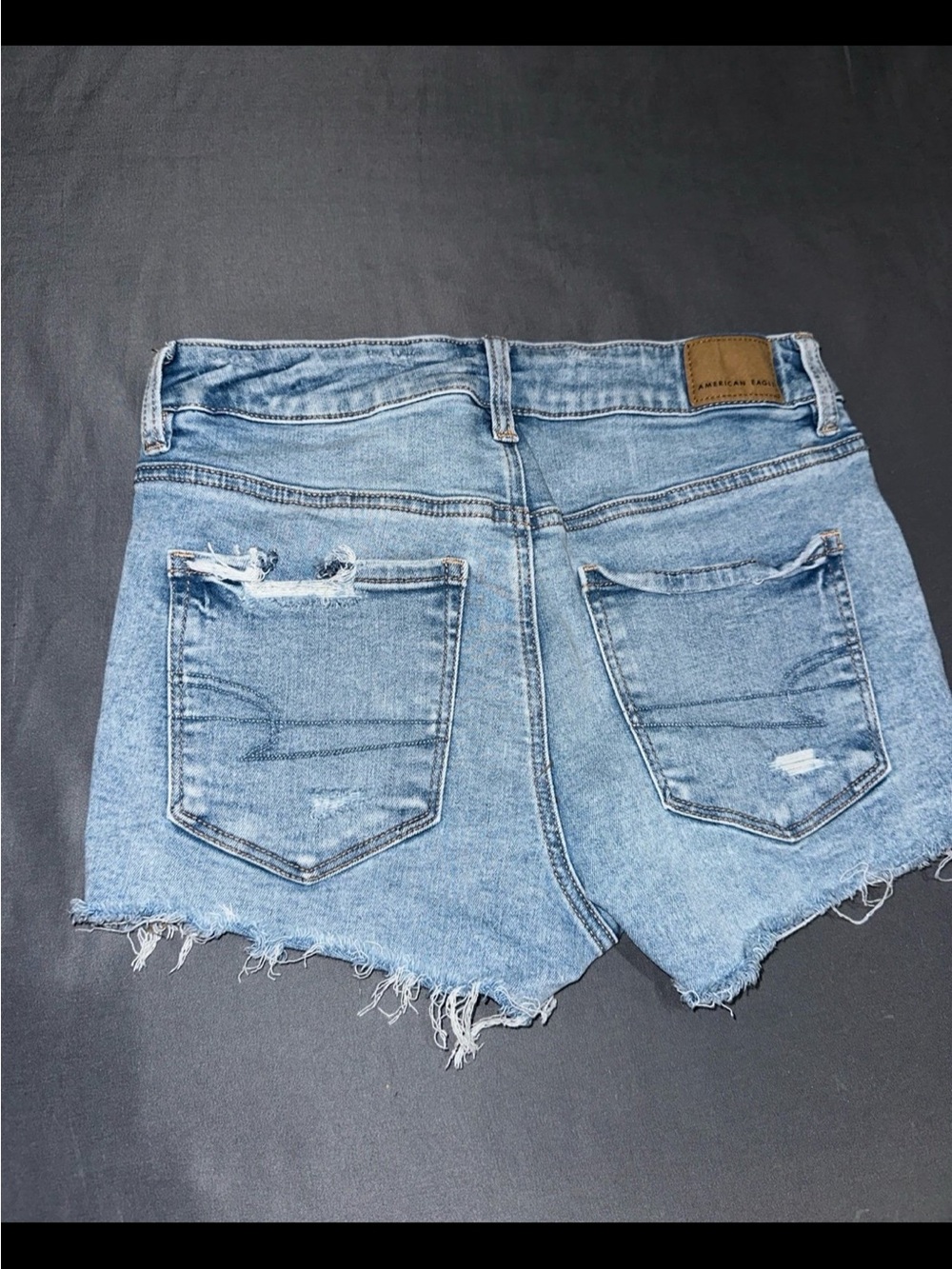 American Eagle Women's Light Blue Jean Shorts Size 4 Distressed / Ripped - Picture 4 of 5